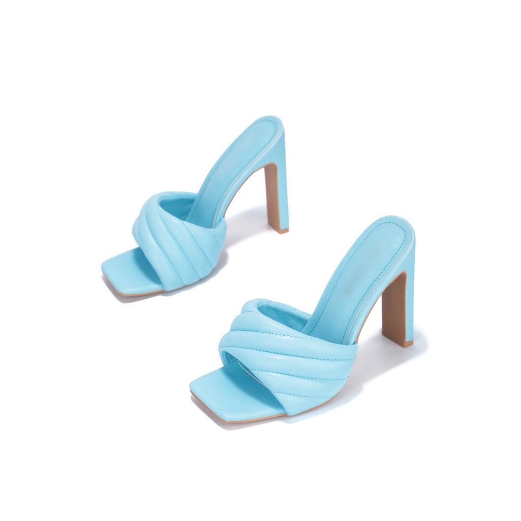 Lovely - Blue Heel